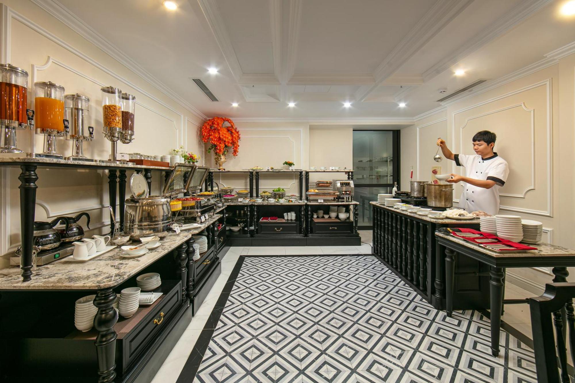 Amira Hotel Hanoi Exterior photo